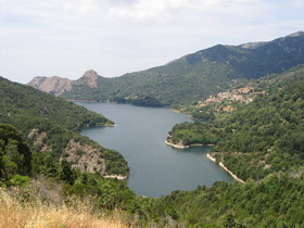 Jezero Tolla